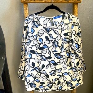 Vibrant blouse for work or play! Like new